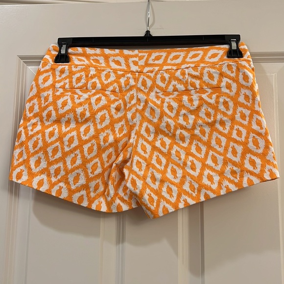 Lilly Pulitzer ladies shorts - Picture 2 of 4